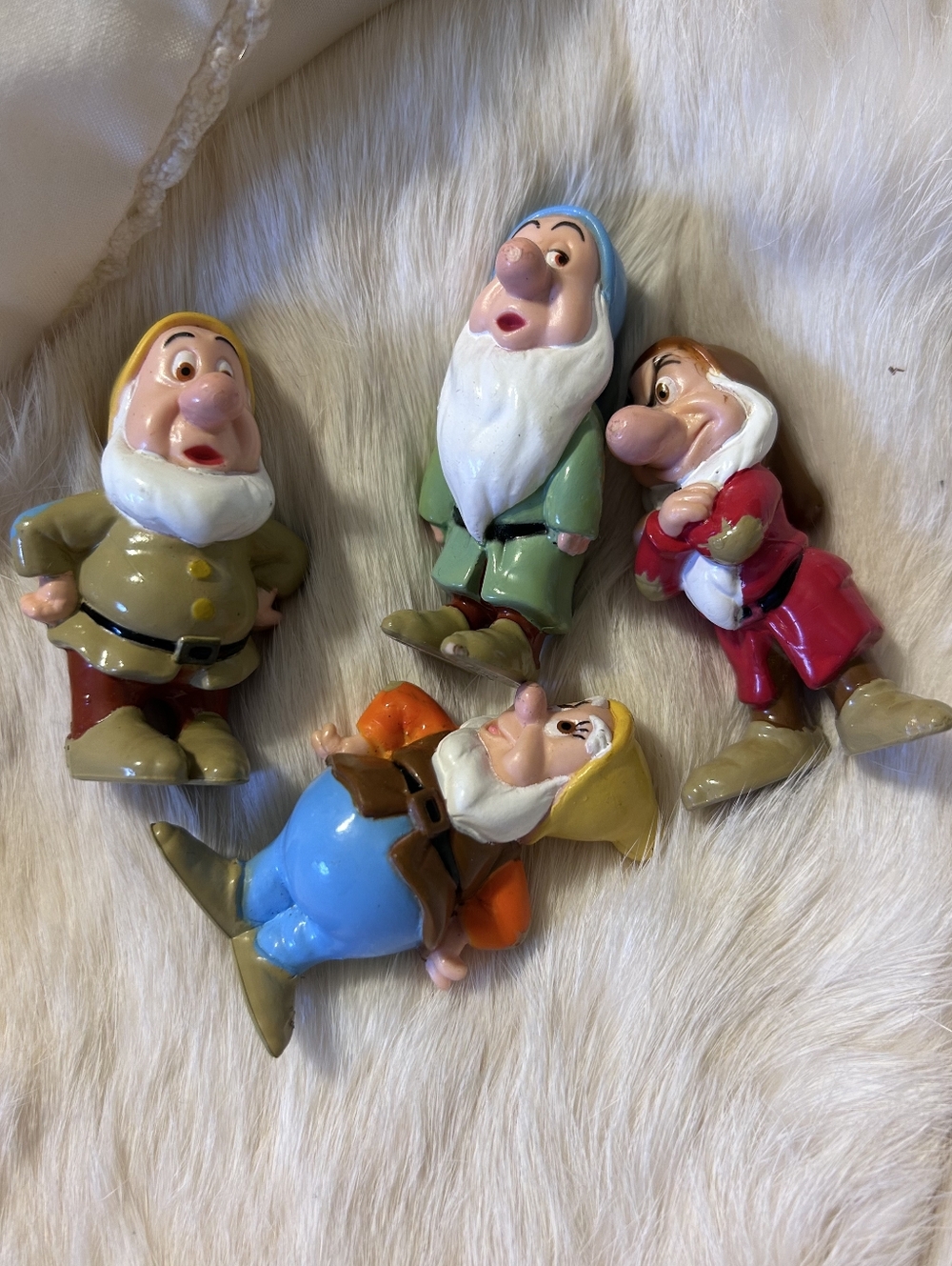 Vintage Snow White & The Seven Dwarfs 4 Figures 1993 Mattel Disney Plastic